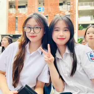 Những ai nên sử dụng mũ bảo hiểm siêu nhẹ - đối tượng là học sinh sinh viên